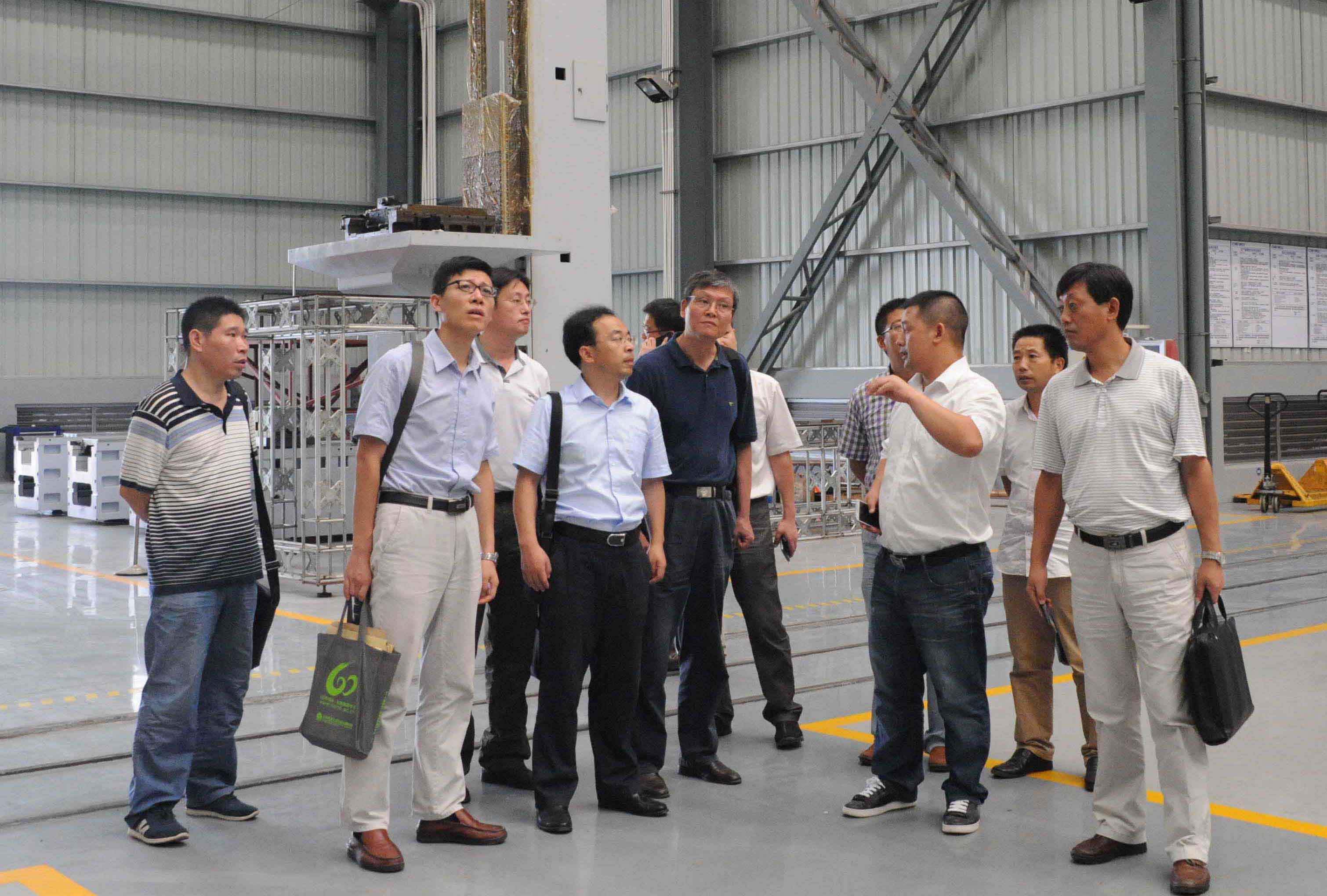 高端拉床,專用機(jī)床,內(nèi)拉床,外拉床,數(shù)控機(jī)床,自動化生產(chǎn)線,工業(yè)機(jī)器人,拉床,拉刀,自動化