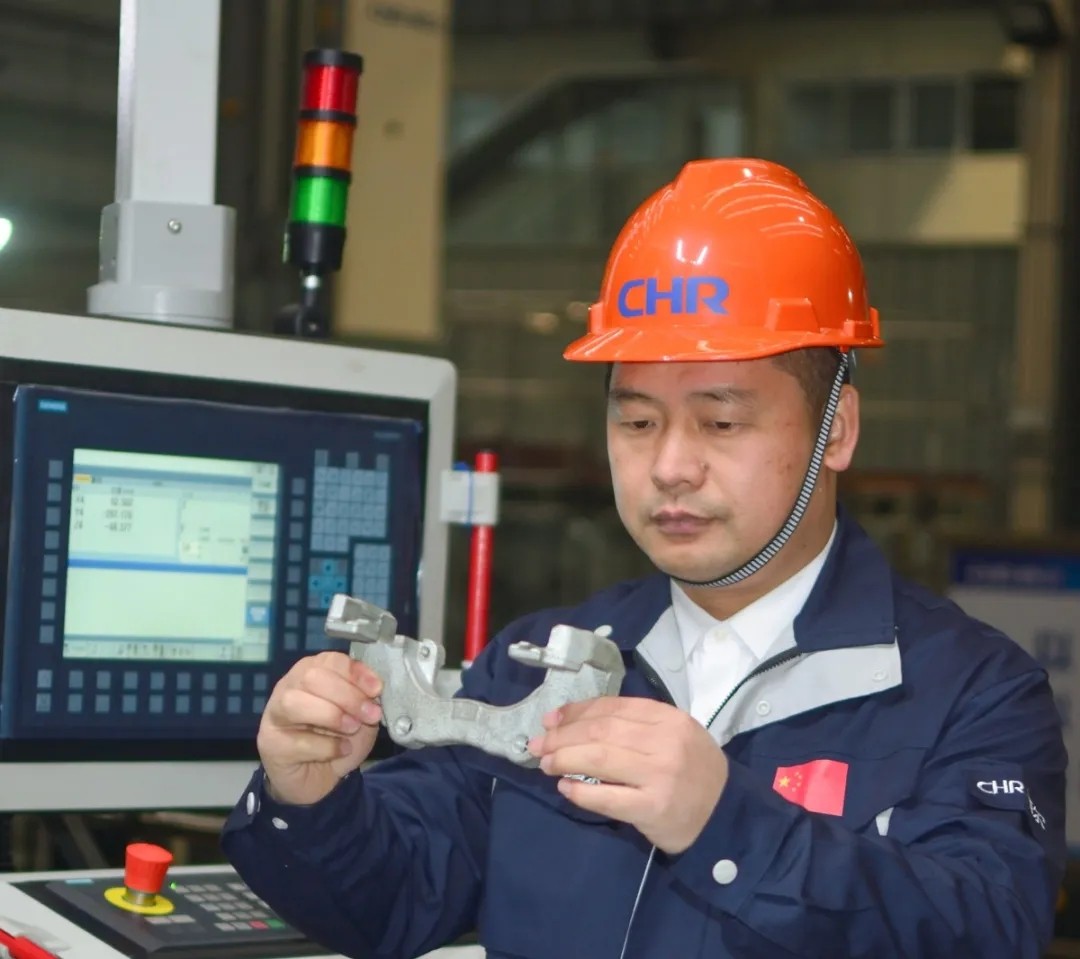 拉床,拉刀,自動化,高端拉床,專用機(jī)床,內(nèi)拉床,外拉床,數(shù)控機(jī)床,自動化生產(chǎn)線,工業(yè)機(jī)器人