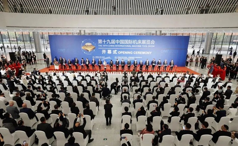 拉床,拉刀,自動化,高端拉床,專用機床,內拉床,外拉床,數(shù)控機床,自動化生產線,工業(yè)機器人