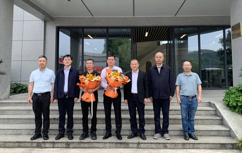 拉床,拉刀,自動化,高端拉床,專用機(jī)床,內(nèi)拉床,外拉床,數(shù)控機(jī)床,自動化生產(chǎn)線,工業(yè)機(jī)器人